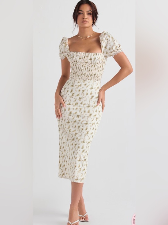 House of CB Dresses & Skirts - House of CB Cream Bellucci Garden Floral Puff-Sleeve Midi Dress
